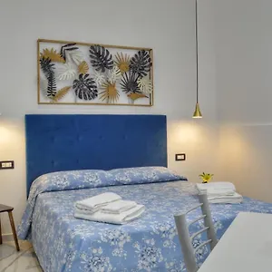 Addu Donn'anna Ai Spagnoli. Appartamento